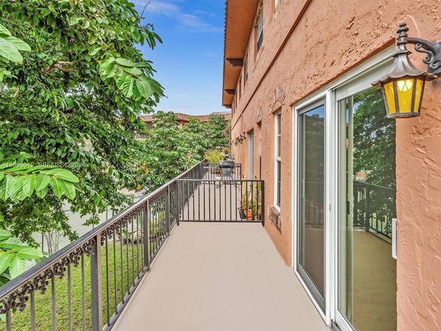620 Tennis Club Dr 306, Fort Lauderdale, FL 33311