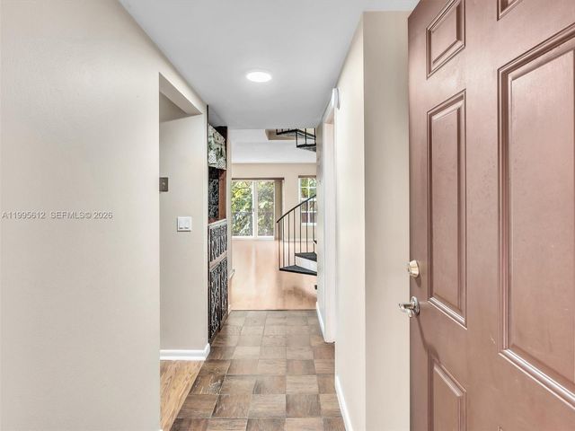 620 Tennis Club Dr 306, Fort Lauderdale, FL 33311