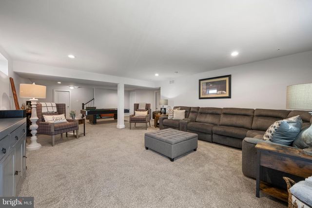 2843 TOWN VIEW CIR, New Windsor, MD 21776