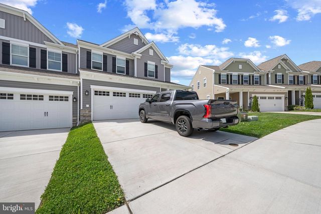 2843 TOWN VIEW CIR, New Windsor, MD 21776