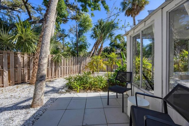 445 REID STREET, Sarasota, FL 34242