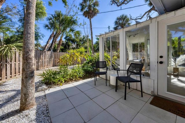 445 REID STREET, Sarasota, FL 34242