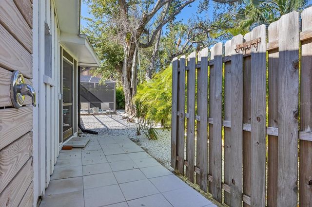 445 REID STREET, Sarasota, FL 34242