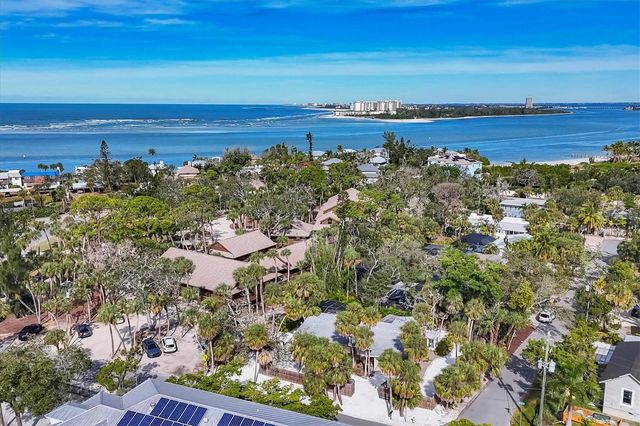 445 REID STREET, Sarasota, FL 34242