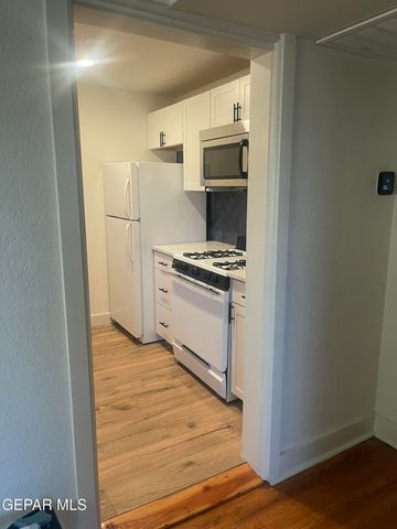 1415 N Ochoa Street A, El Paso, TX 79902