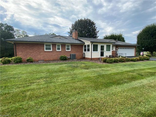 2547 Riverside Drive, Mount Airy, NC 27030