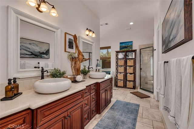 6190 Country Club, Merced, CA 95340