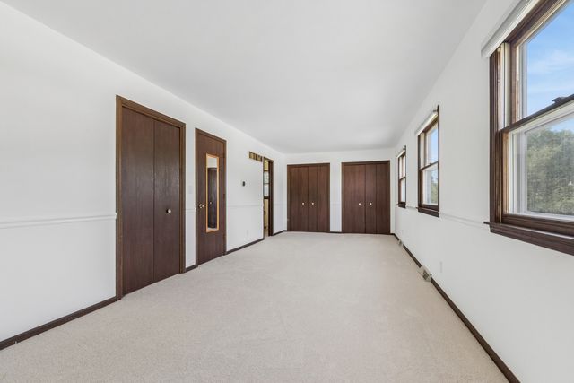 5017 Kenneth Drive, Crystal Lake, IL 60014