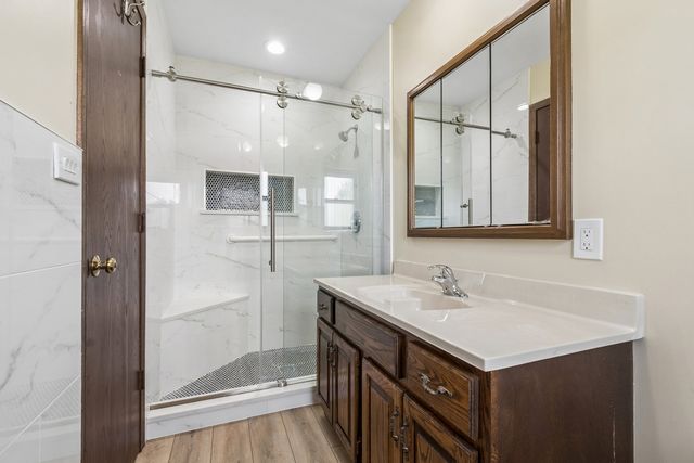 5017 Kenneth Drive, Crystal Lake, IL 60014