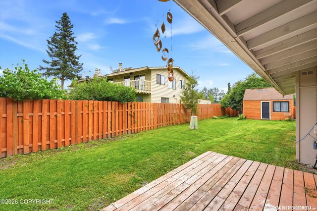 5916 Winding Way, Anchorage, AK 99504
