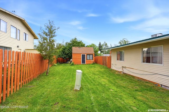 5916 Winding Way, Anchorage, AK 99504