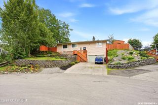 5916 Winding Way, Anchorage, AK 99504