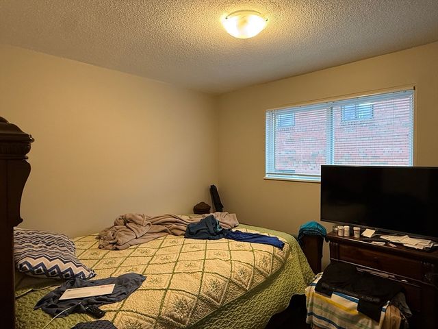 56 Seymour St 5, Boston, MA 02131