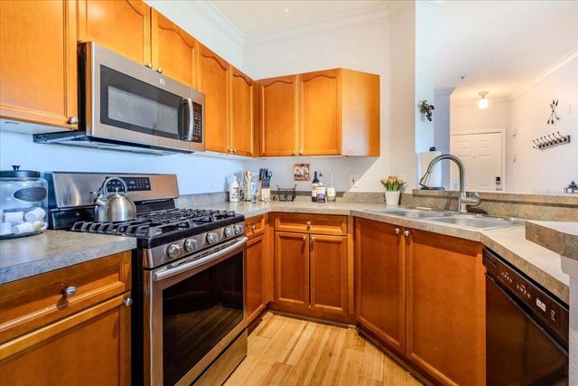 2757 VIA CIPRIANI 1131B, Clearwater, FL 33764