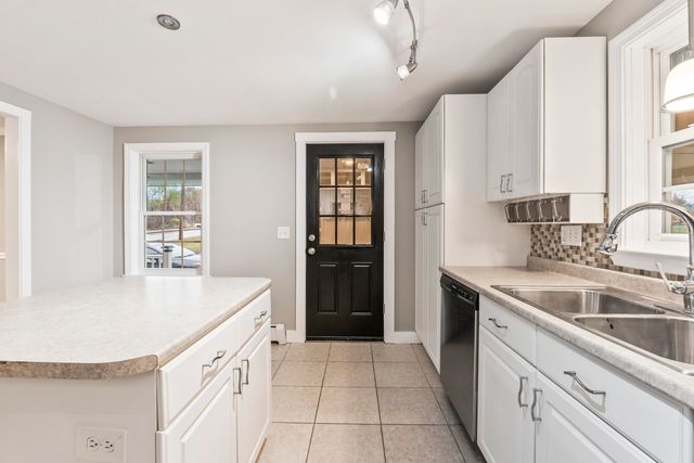 22 Indigo Hill Road, Somersworth, NH 03878