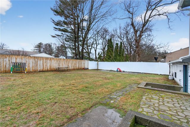 59 Bratt Lane, West Warwick, RI 02893