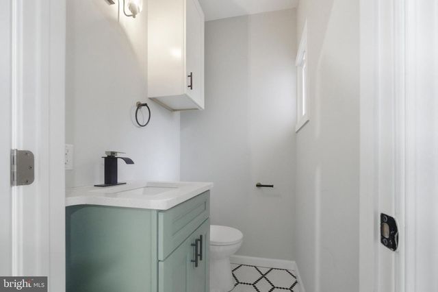 2215 EARP ST, Philadelphia, PA 19146