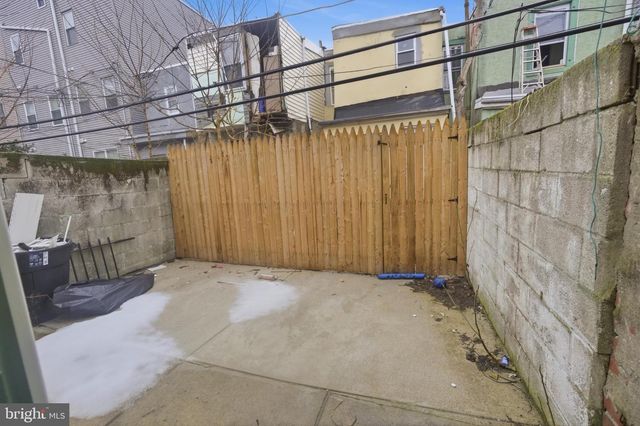 2215 EARP ST, Philadelphia, PA 19146