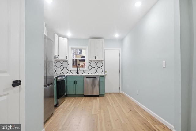 2215 EARP ST, Philadelphia, PA 19146