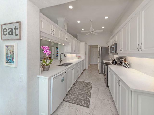 417 WELLINGTON COURT, Venice, FL 34292