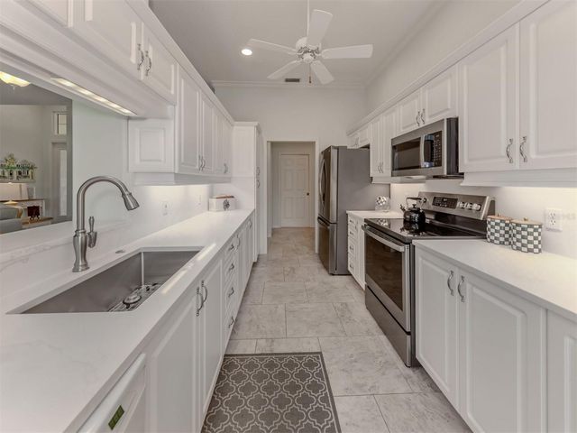 417 WELLINGTON COURT, Venice, FL 34292