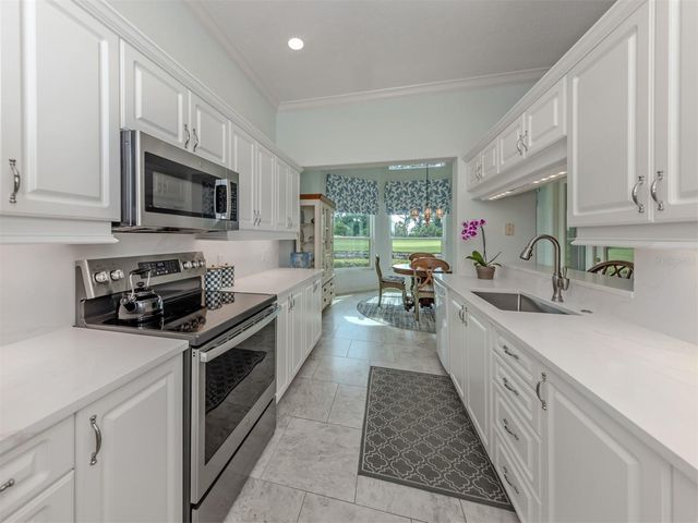 417 WELLINGTON COURT, Venice, FL 34292