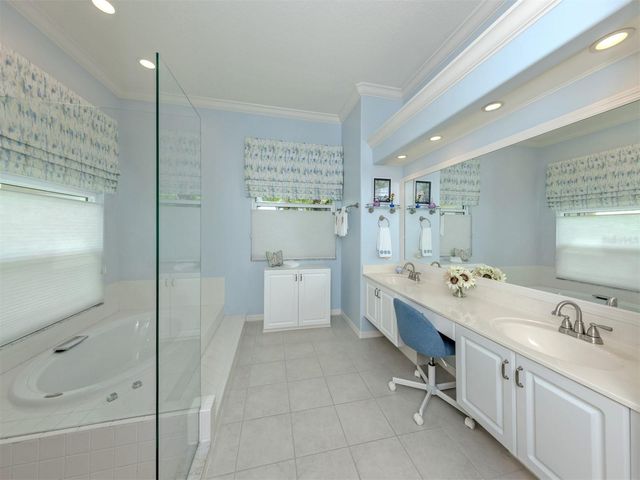 417 WELLINGTON COURT, Venice, FL 34292