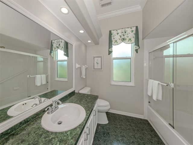 417 WELLINGTON COURT, Venice, FL 34292