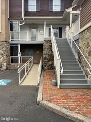 33 S DELAWARE AVE #203B-2, Yardley, PA 19067