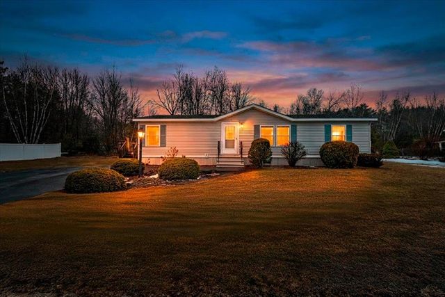 100 Stacey Drive, Hopkinton, NH 03229