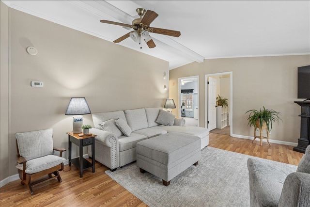 100 Stacey Drive, Hopkinton, NH 03229