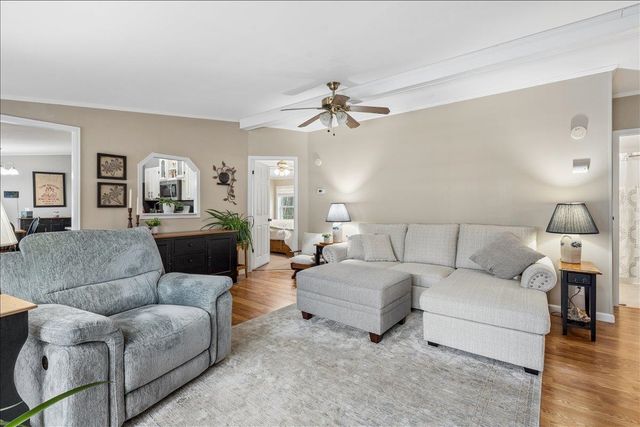 100 Stacey Drive, Hopkinton, NH 03229