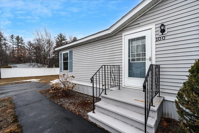 100 Stacey Drive, Hopkinton, NH 03229