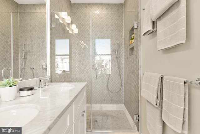 1415 F ST NE, Washington, DC 20002