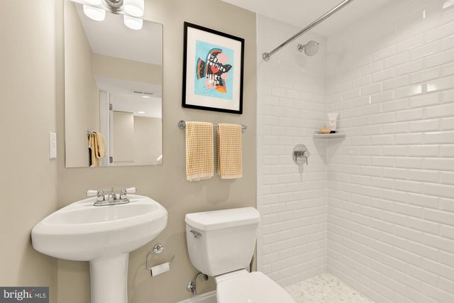 1415 F ST NE, Washington, DC 20002