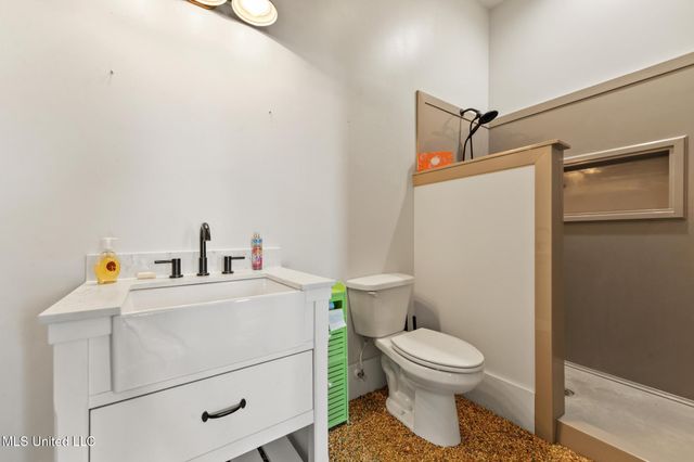 206 Main Street, Bay Saint Louis, MS 39520