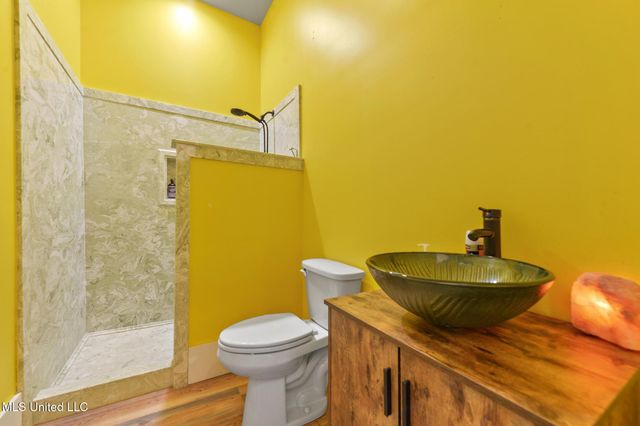 206 Main Street, Bay Saint Louis, MS 39520