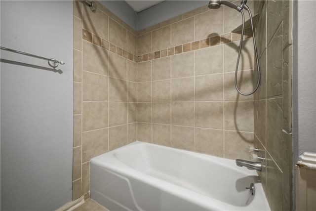 2104 Carter Creek Parkway, Bryan, TX 77802