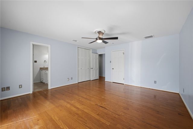 2104 Carter Creek Parkway, Bryan, TX 77802