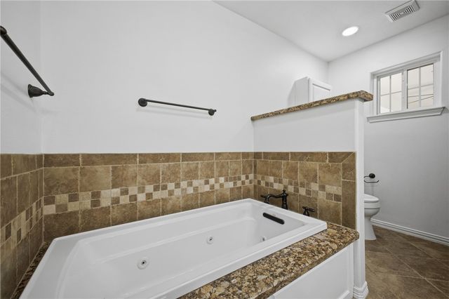 2104 Carter Creek Parkway, Bryan, TX 77802