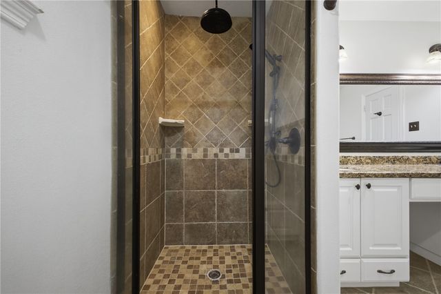 2104 Carter Creek Parkway, Bryan, TX 77802