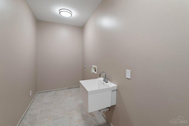 5552 Schlade Court, Liberty Twp, OH 45044