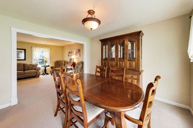 879 Saybrook Lane, Buffalo Grove, IL 60089