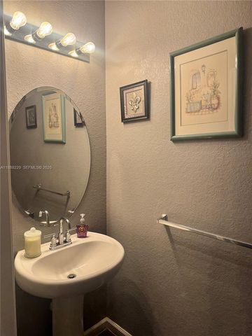 4039 NW 11th Street, Lauderhill, FL 33313