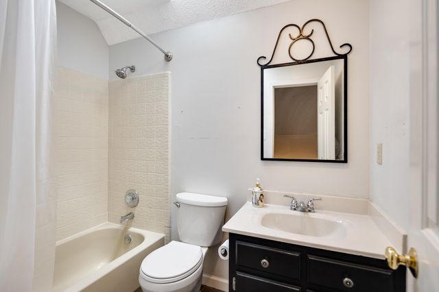 8331 ST IVES CV, Memphis, TN 38016