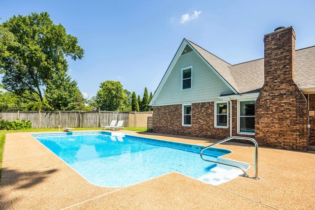 8331 ST IVES CV, Memphis, TN 38016