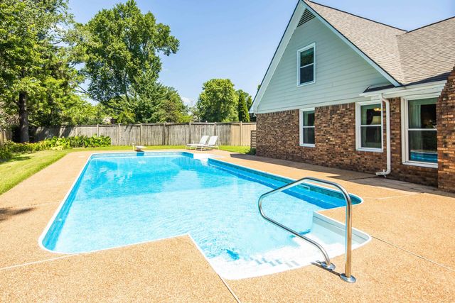 8331 ST IVES CV, Memphis, TN 38016