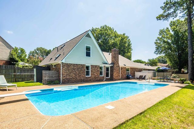 8331 ST IVES CV, Memphis, TN 38016