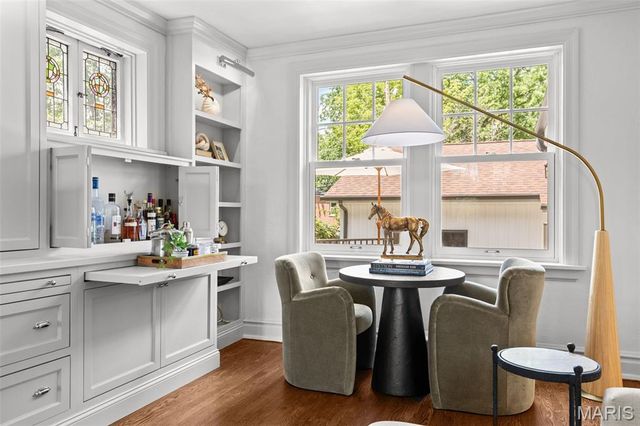 7411 Teasdale Avenue, University City, MO 63130