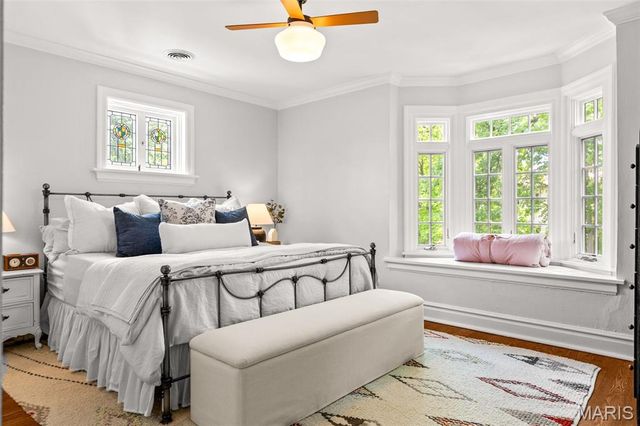 7411 Teasdale Avenue, University City, MO 63130